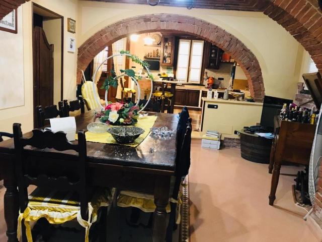 Rustico in vendita a Cascina, Toscana