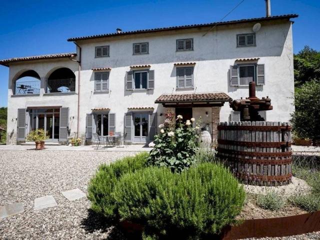 Rustico in vendita a Piemonte, Asti
