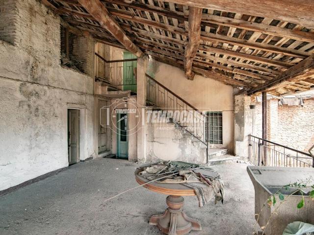 Rustico in vendita a Castel Rozzone, Lombardia