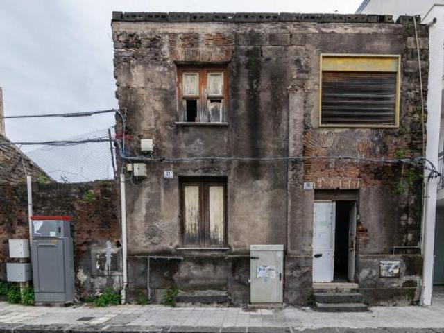 Terreno in vendita a Picanello-Ognina-Barriera-Canalicchio, Catania