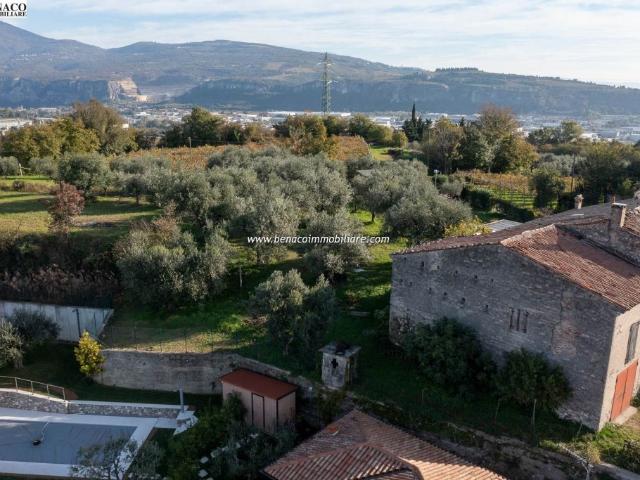 Rustico in vendita a Camporengo, Cavaion Veronese
