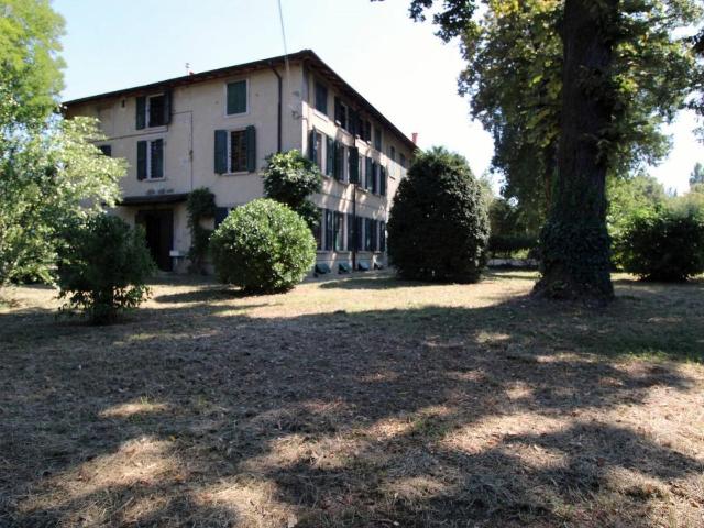 Rustico in vendita a Val d’Enza, Re