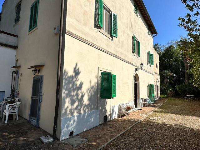 Rustico in vendita a Cecina, Toscana