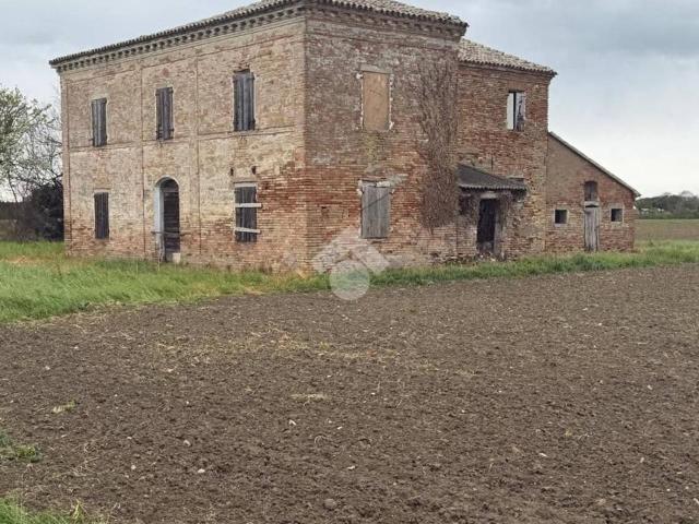 Rustico in vendita a Castiglione di Cervia, Cervia