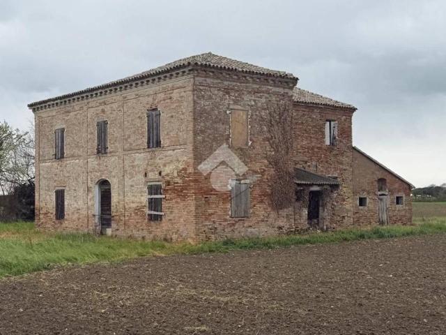 Rustico in vendita a Castiglione di Cervia, Cervia