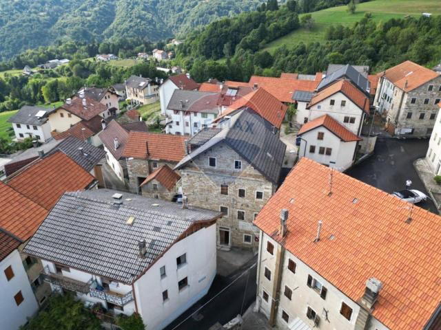 Rustico in vendita a Chies d'Alpago, San Martino D'alpago