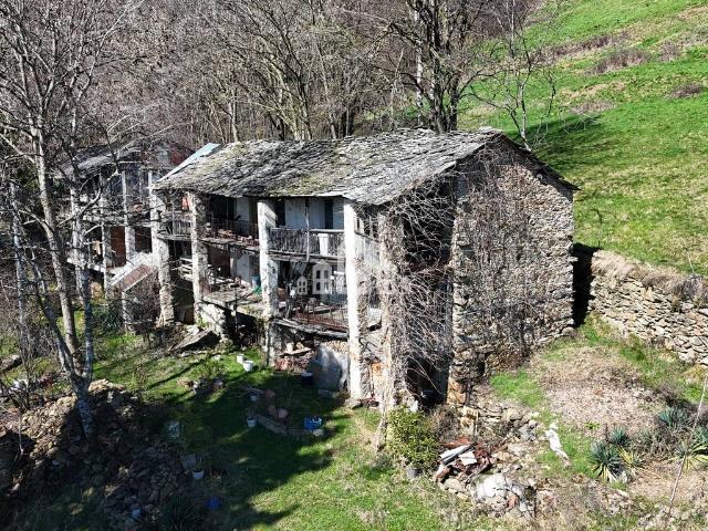 Rustico in vendita a Brogliatti, Piemonte