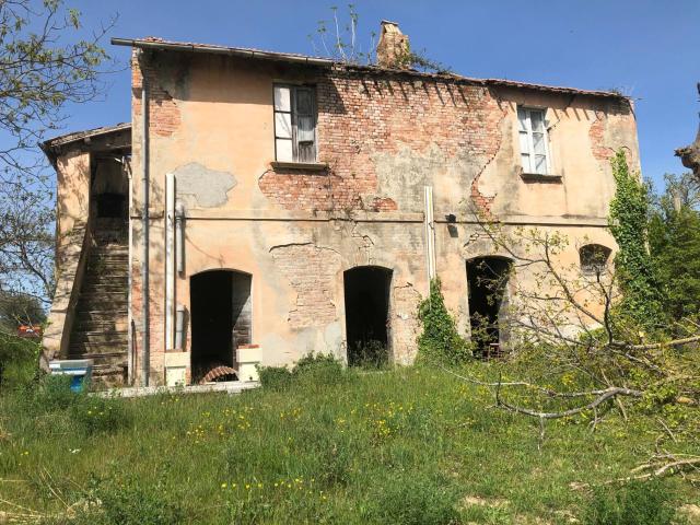 Rustico in vendita a Unione dei Comuni della Val Vibrata, Civitella Del Tronto