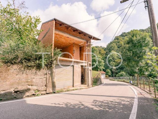 Rustico in vendita a Piemonte, Biella