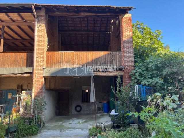 Rustico in vendita a Cogliate, Lombardia