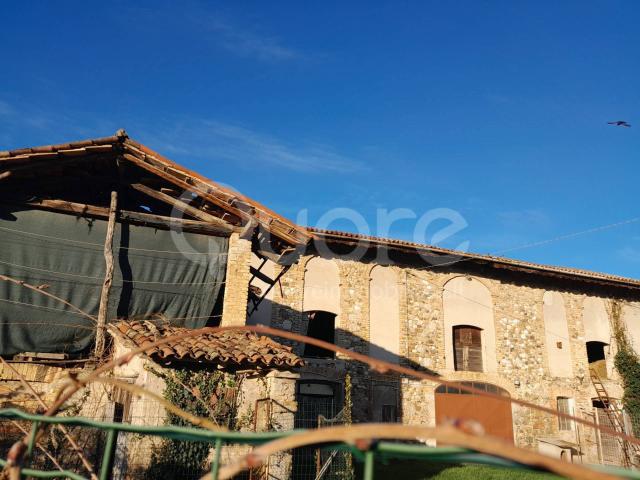 Rustico in vendita a Castello, Colloredo Di Montalbano