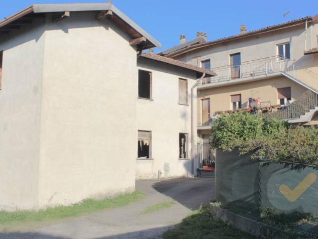 Rustico in vendita a Como, Lombardia