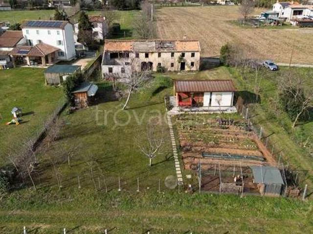 Rustico in vendita a Fonte, Montebelluna