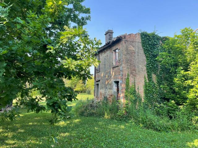 Rustico in vendita a Unione Terre e Fiumi, Copparo