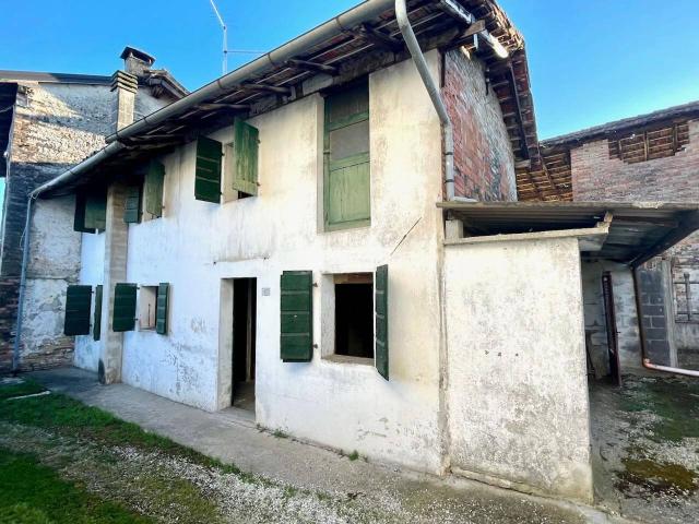 Rustico in vendita a Lottizzazione Freschi, Cordovado / Cordovât