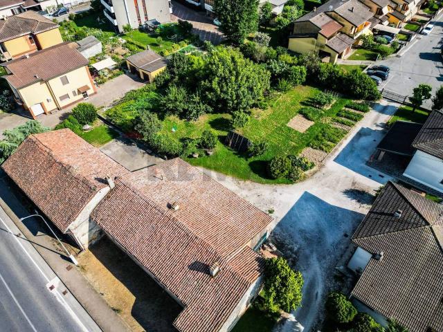 Rustico in vendita a Corte de' Frati, Cremona
