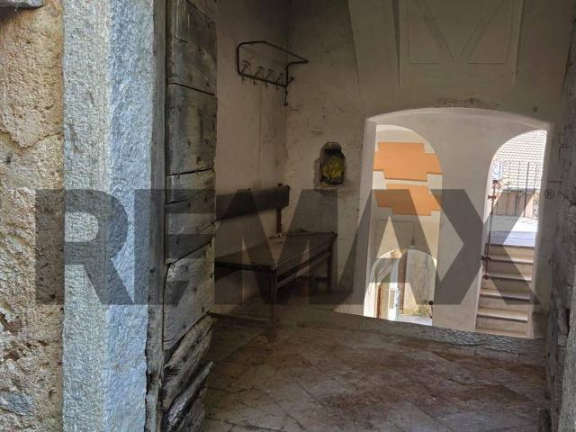 Rustico in vendita a Comunità Montana del Piambello, Cuasso Al Monte