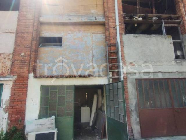 Rustico in vendita a Cuggiono, Milano