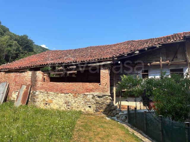 Rustico in vendita a Dalmassi, Giaveno