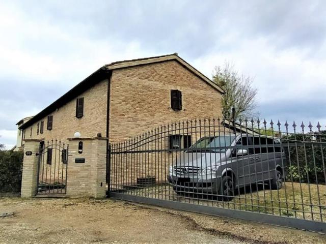 Rustico in vendita a Marche, Pesaro E Urbino
