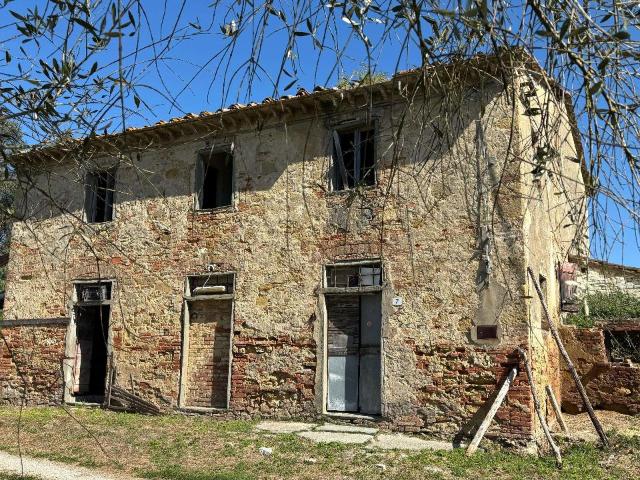 Rustico in vendita a Fauglia, Toscana