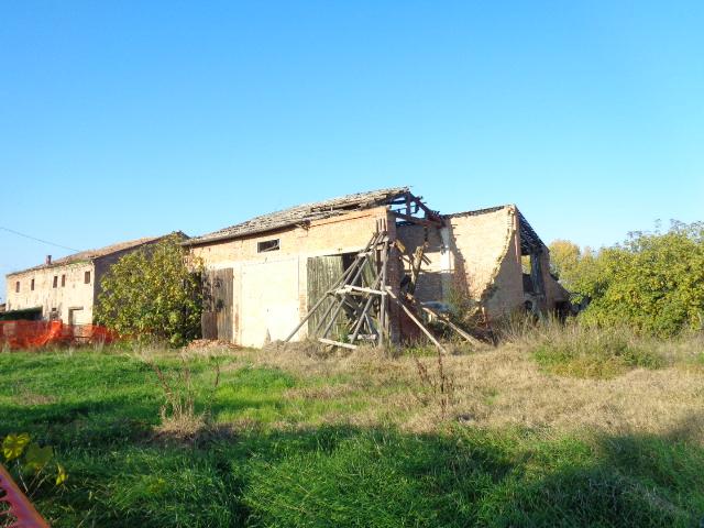 Villa Indipendente in vendita a Ferrara, Reggio Emilia