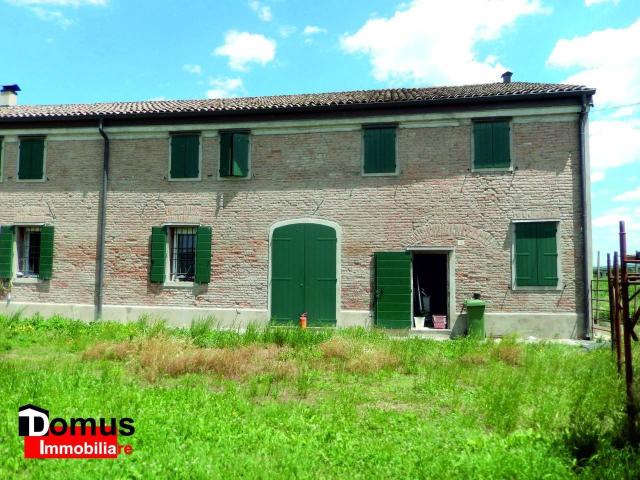 Rustico in vendita a Ferrara, Reggio Emilia