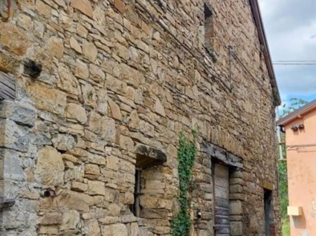 Rustico in vendita a Ferriere, Reggio Emilia