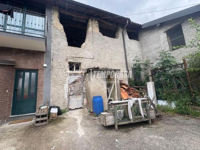 Rustico in vendita a Costa, Fino Mornasco