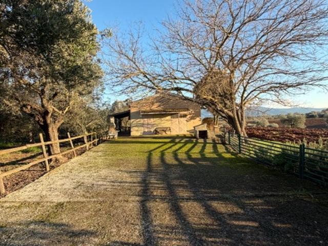 Rustico in vendita a Follonica, Toscana