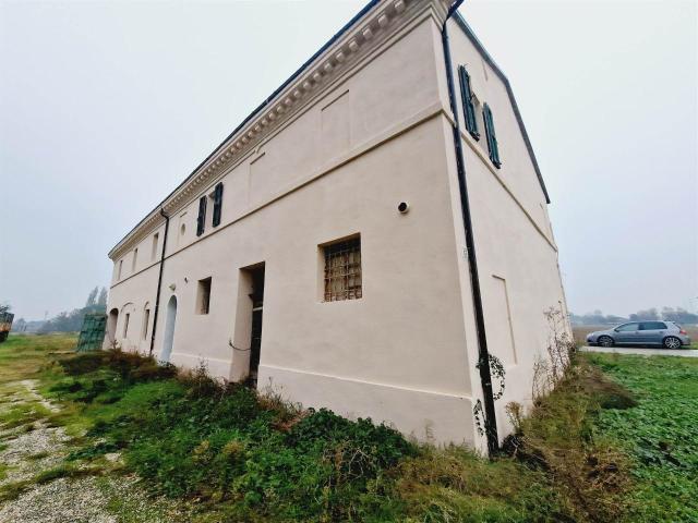Rustico in vendita a Unione di Comuni della Romagna Forlivese, Quattro