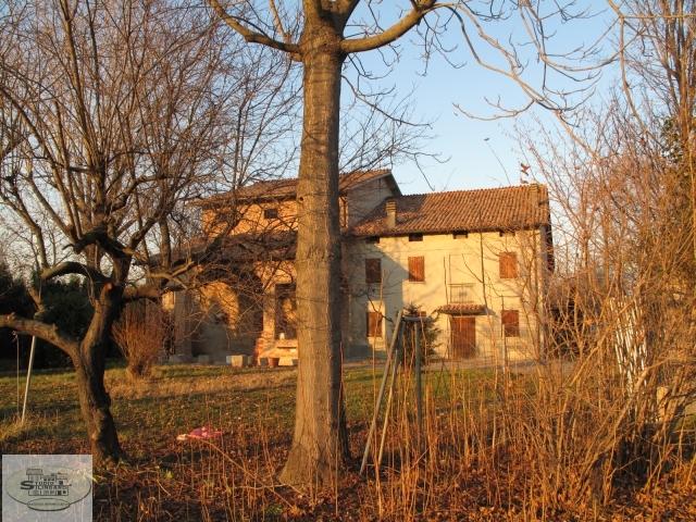Rustico in vendita a Unione dei comuni del Distretto Ceramico, Formigine