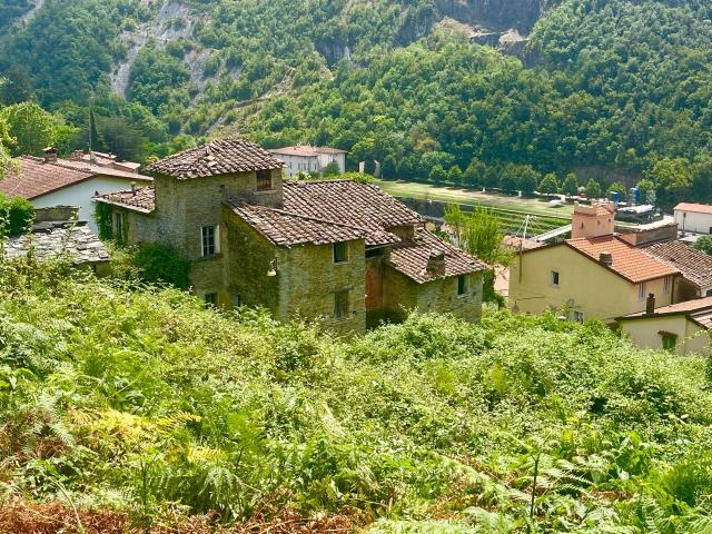 Rustico in vendita a Vaiana, Forte Dei Marmi
