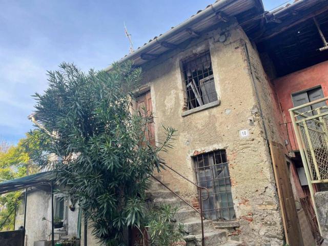 Rustico in vendita a Toscio, Galbiate