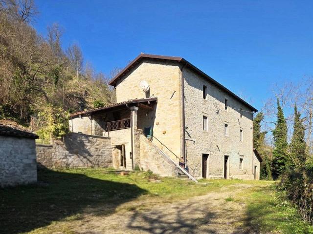 Rustico in vendita a Galeata, Forlì-Cesena