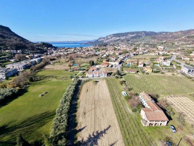 Rustico in vendita a Garda, Veneto