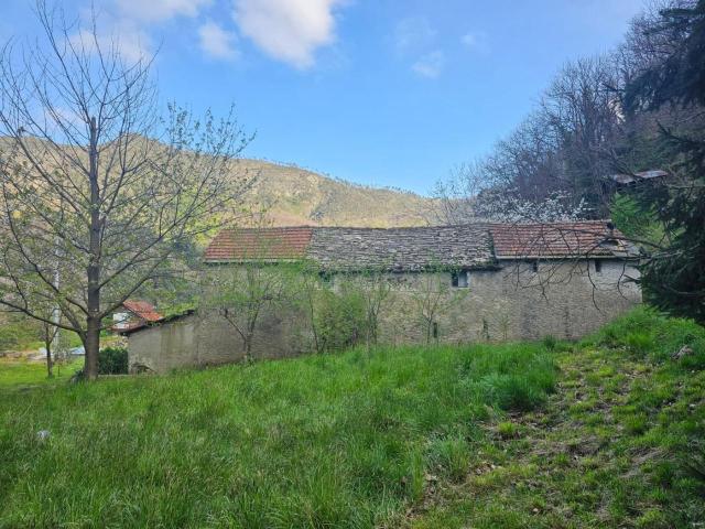 Rustico in vendita a Ponente, Serra Riccò