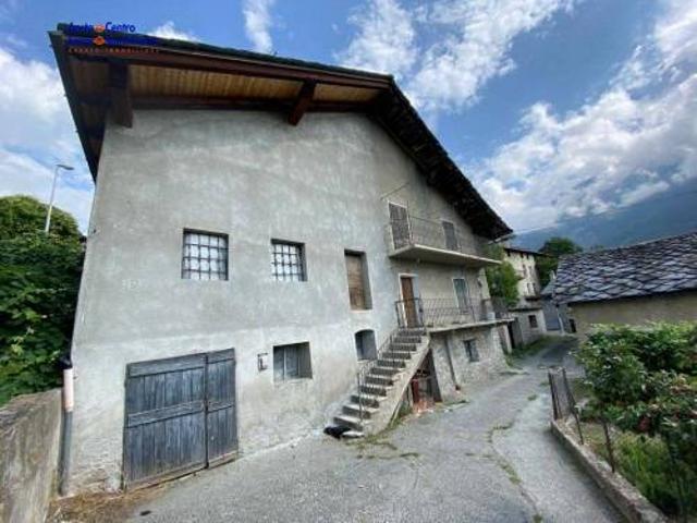 Rustico in vendita a Gignod, Aosta