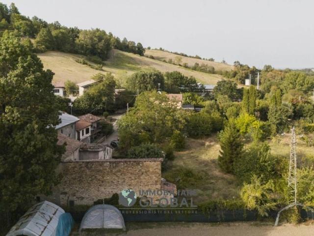 Rustico in vendita a Unione dei comuni del Distretto Ceramico, Maranello