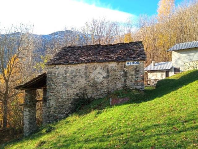 Rustico in vendita a Stazzona, Lombardia