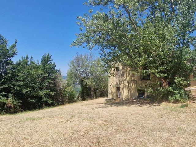 Rustico in vendita a Gualdo Cattaneo, Umbria