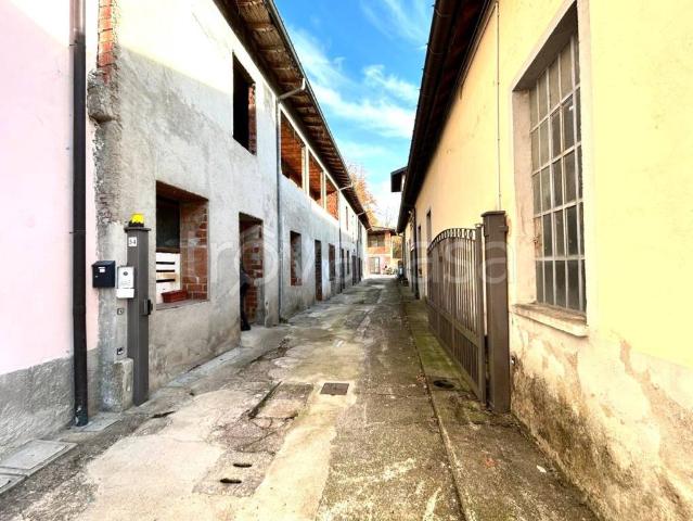 Rustico in vendita a Gurone, Malnate