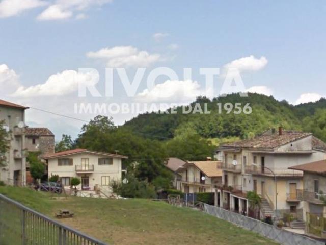 Rustico in vendita a Isola Del Gran Sasso, Abruzzo