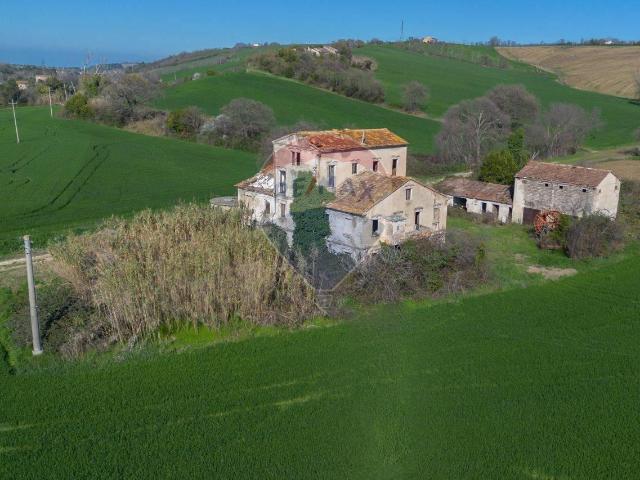 Rustico in vendita a Marche, Ancona