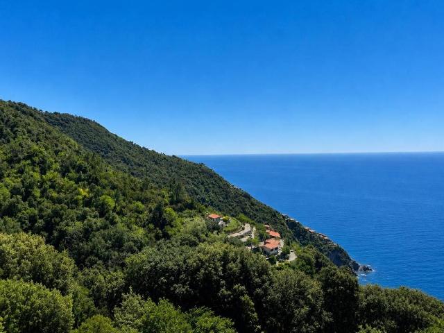 Rustico in vendita a La Spezia, Liguria