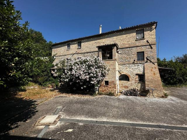 Rustico in vendita a Marche, Fermo