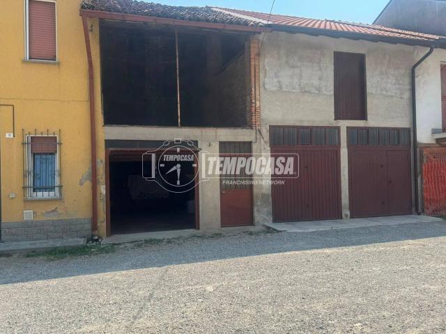 Rustico in vendita a Mocchirolo, Lentate Sul Seveso