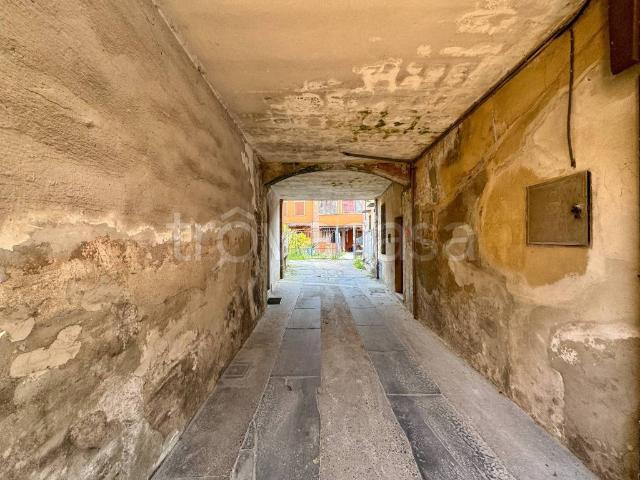 Rustico in vendita a Unione dei Comuni Bassa Bresciana Occidentale, Lograto