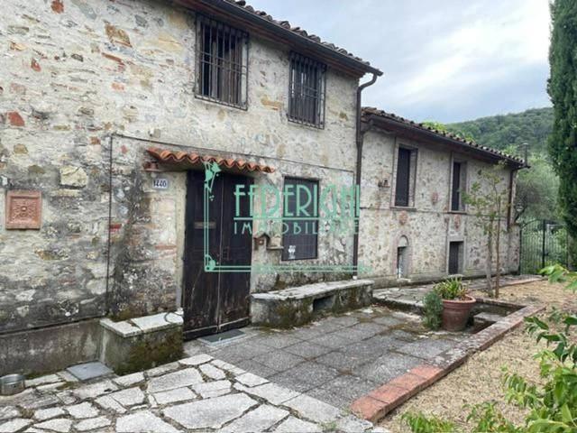 Rustico in vendita a San Macario in Piano, Bagni Di Lucca Ponte