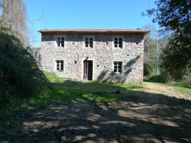 Rustico in vendita a Bagni Di Lucca Ponte, Toscana